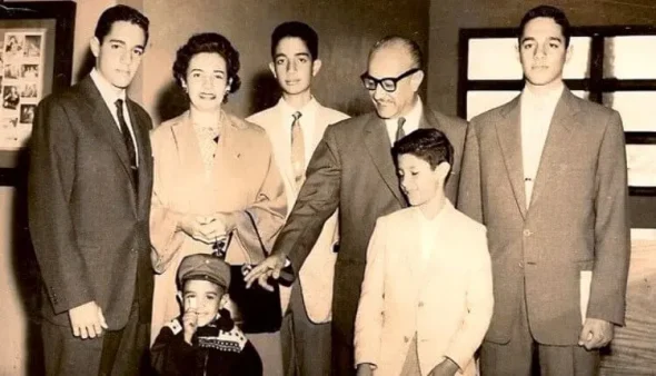 Ramón Villeda Morales con su familia