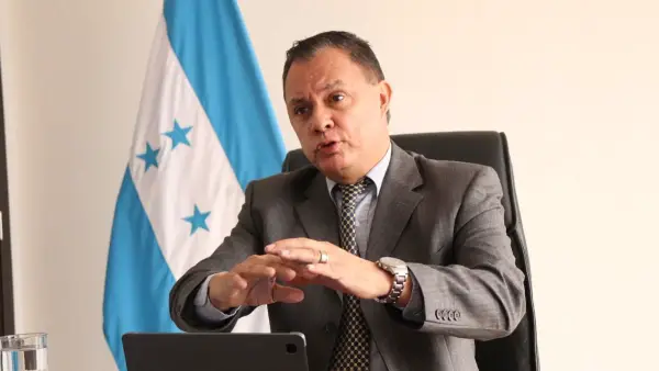 Vicecanciller Antonio García se reune con cónsules de Honduras en el exterior